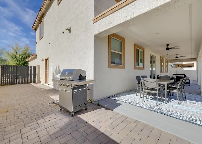 Pool, Fire Pit: Luxe Family In Holiday home *